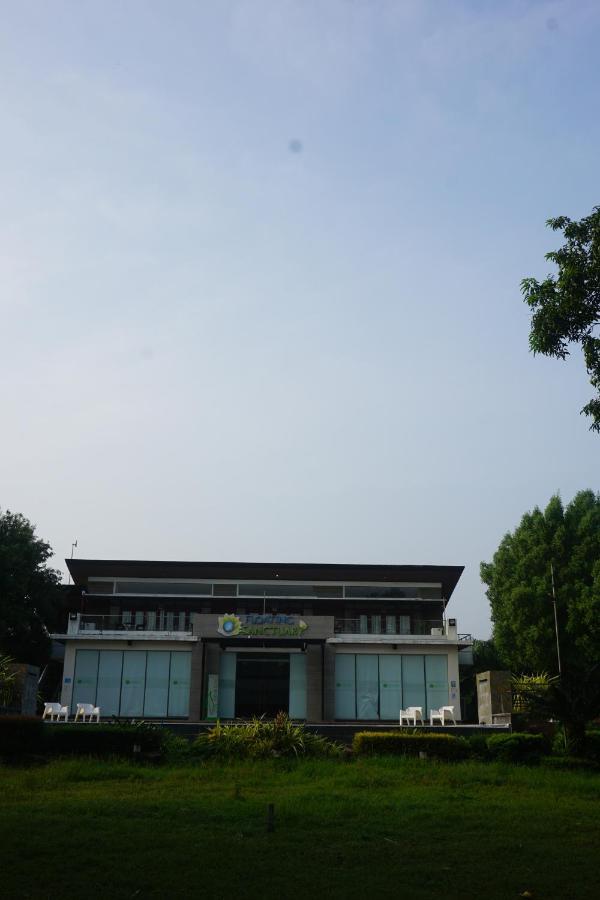 Bulacan Floating Sanctuary Resort Powered By Cocotel מראה חיצוני תמונה