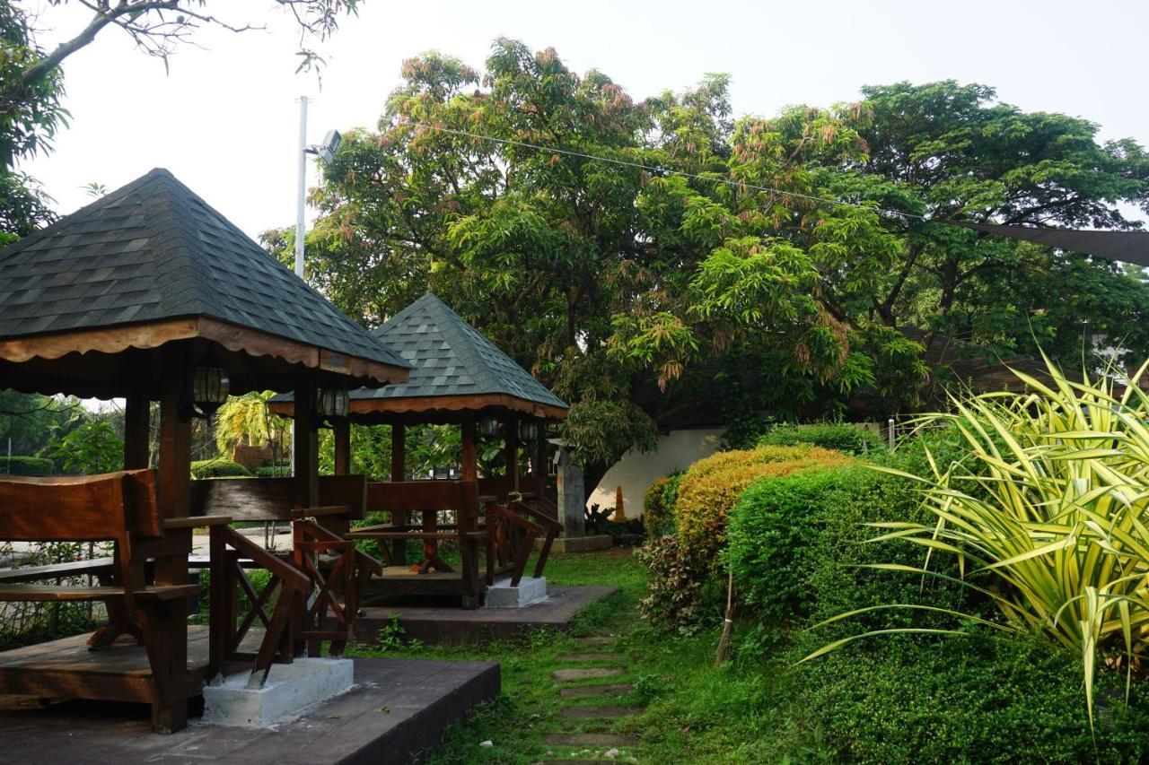 Bulacan Floating Sanctuary Resort Powered By Cocotel מראה חיצוני תמונה
